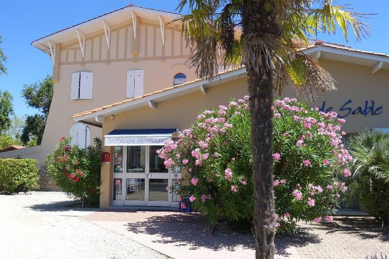 Hotel Le Grain De Sable アレ エクステリア 写真
